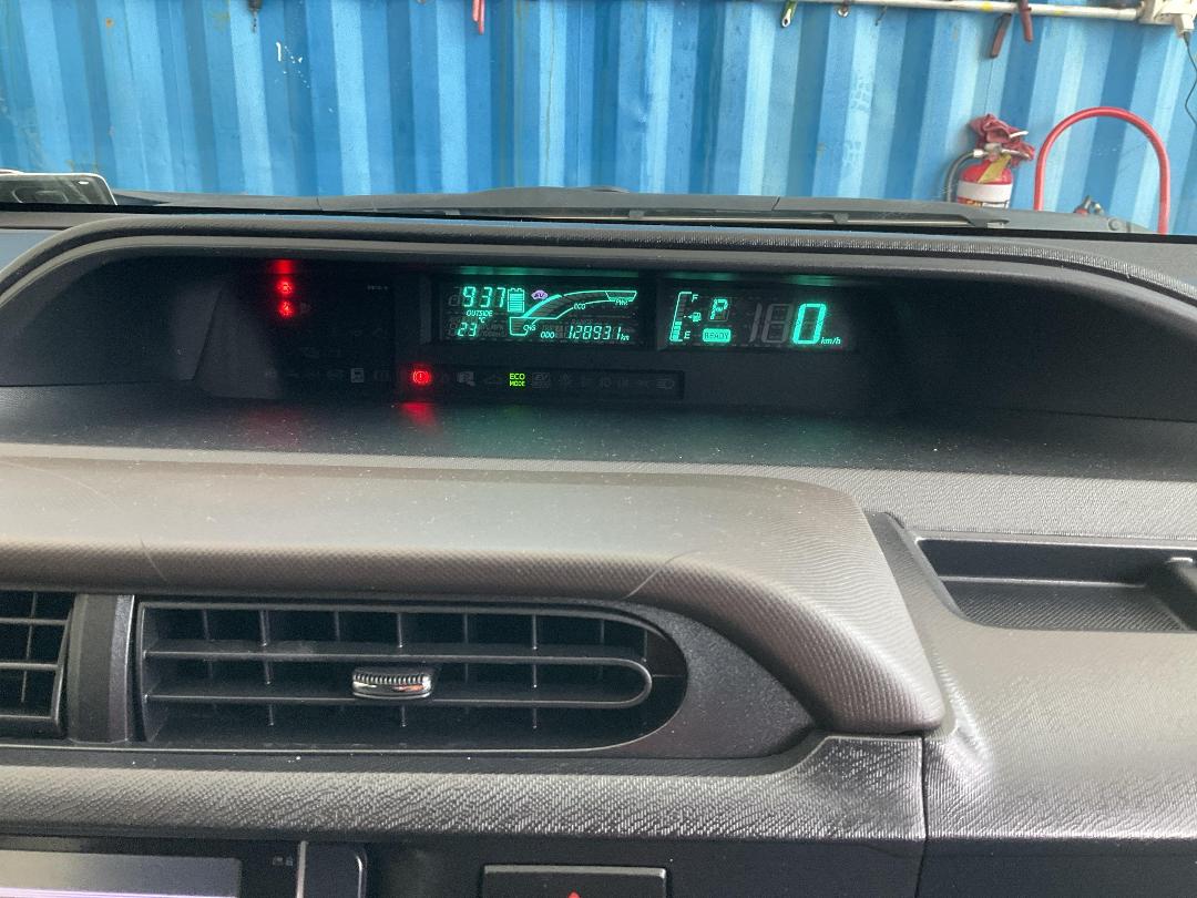 Photo '17' of Toyota Aqua