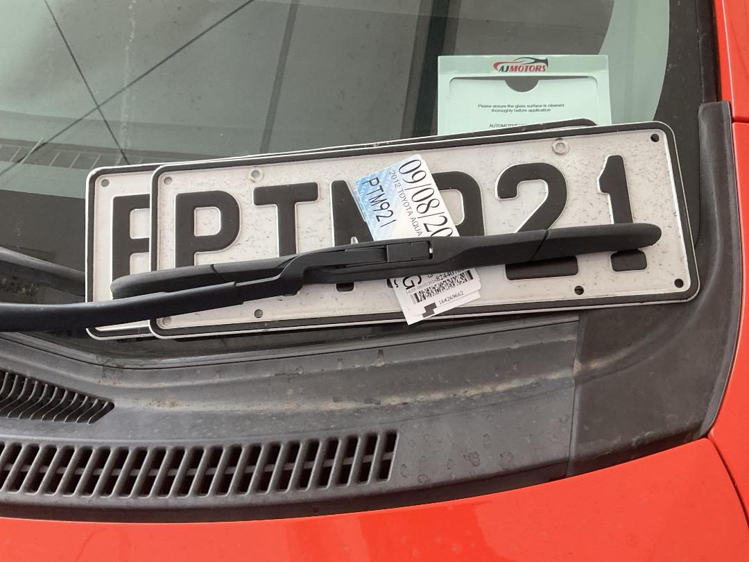 Photo '22' of Toyota Aqua