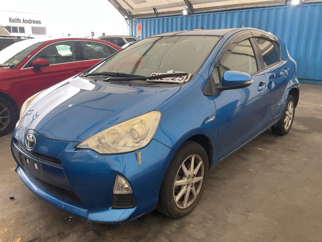 Photo '3' of Toyota Aqua