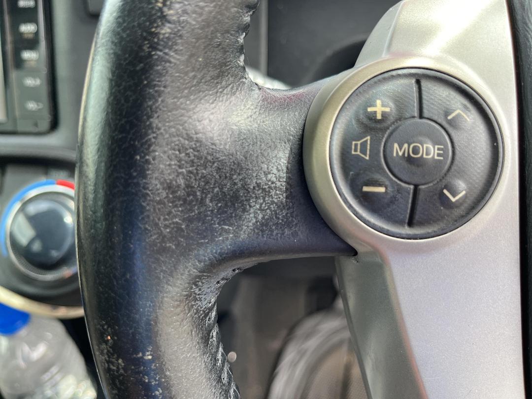 Photo '24' of Toyota Aqua