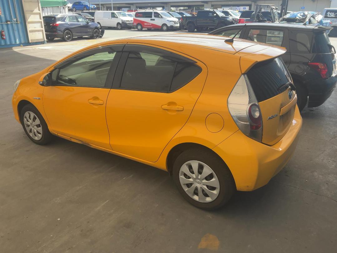 Photo '9' of Toyota Aqua