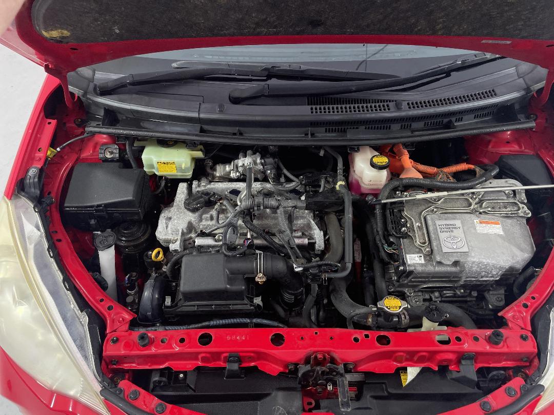 Photo '13' of Toyota Aqua Photo '13' of Toyota Aqua