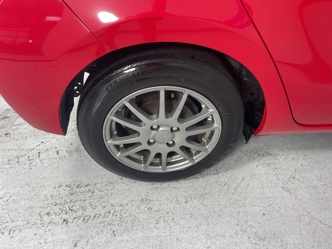 Photo '12' of Toyota Aqua Photo '12' of Toyota Aqua