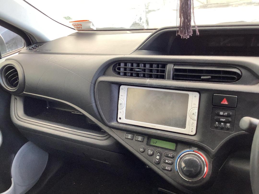 Photo '20' of Toyota Aqua