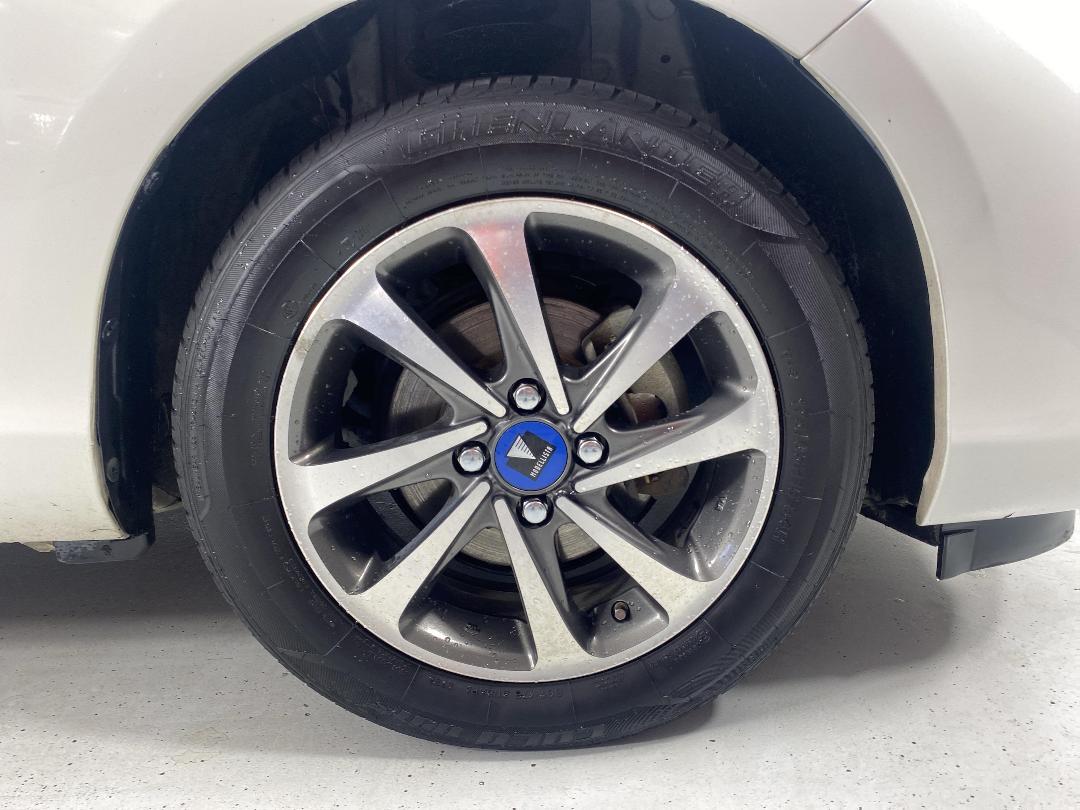 Photo '9' of Toyota Aqua