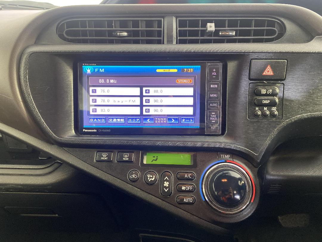 Photo '18' of Toyota Aqua