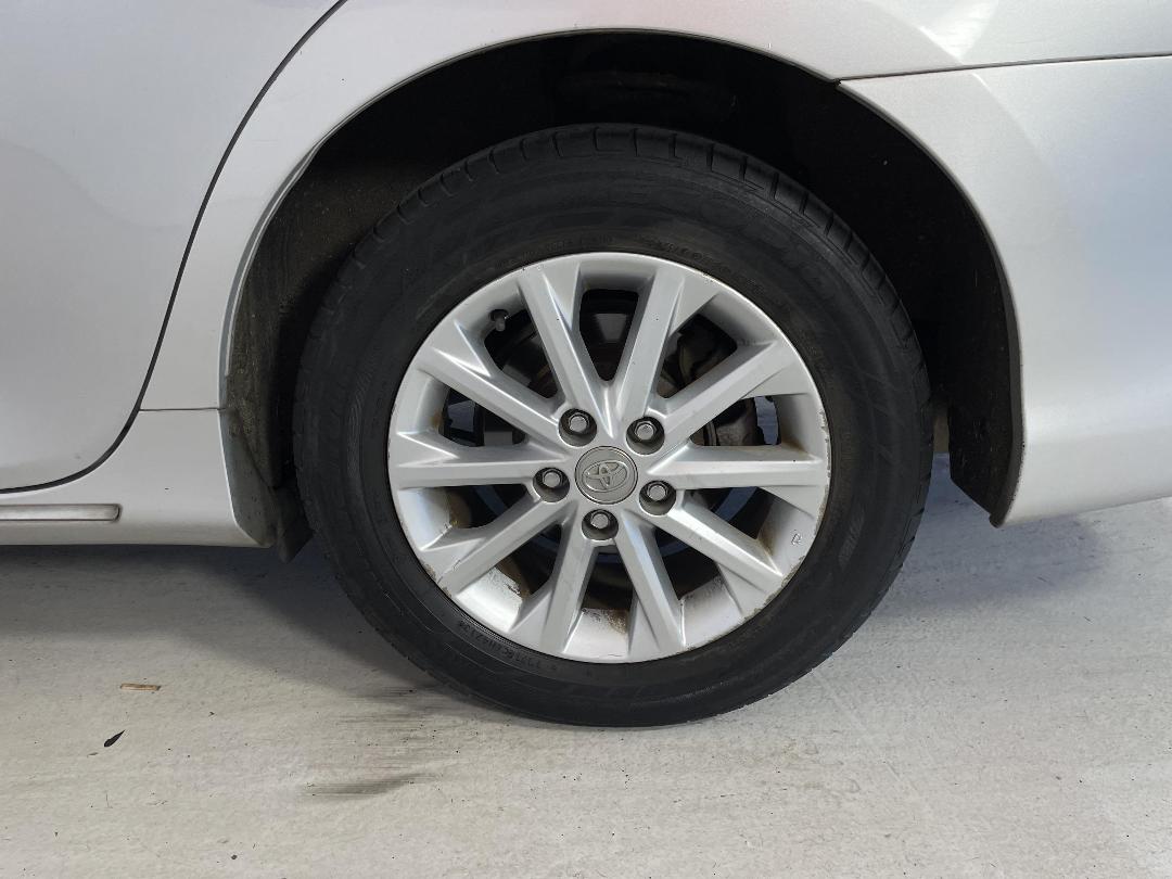 Photo '11' of Toyota Aurion