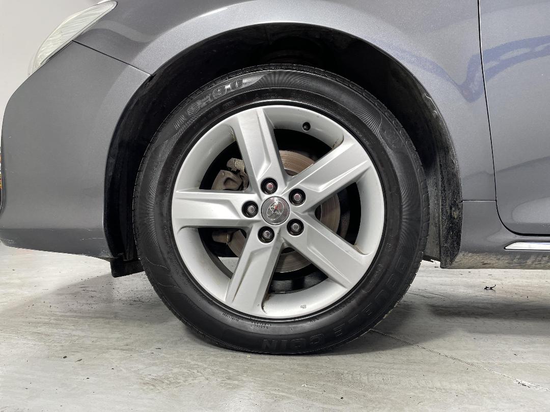 Photo '10' of Toyota Aurion