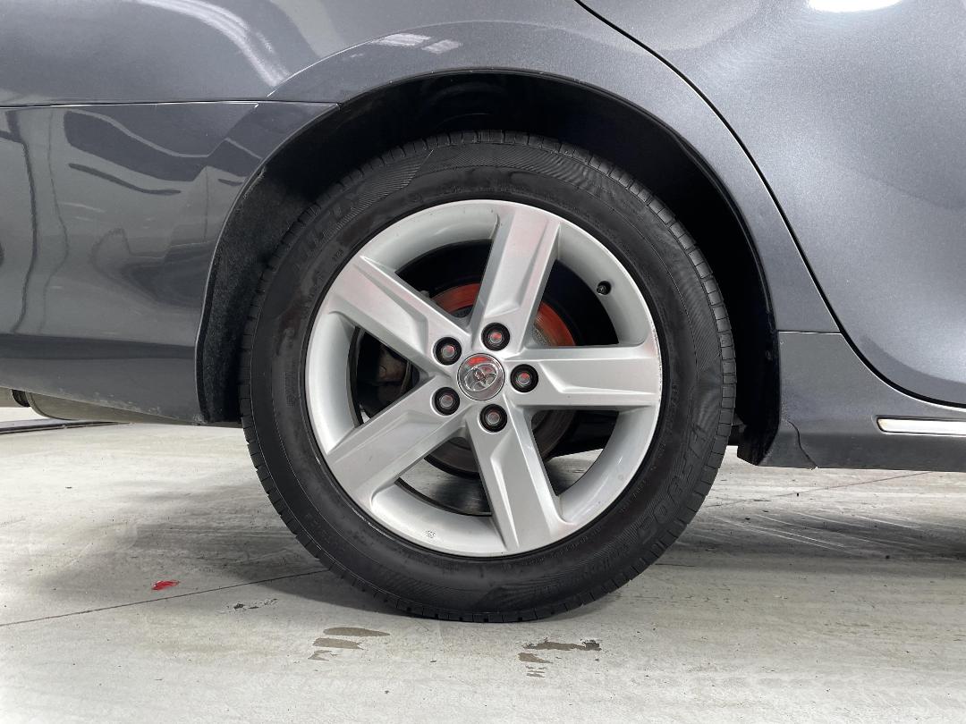 Photo '12' of Toyota Aurion