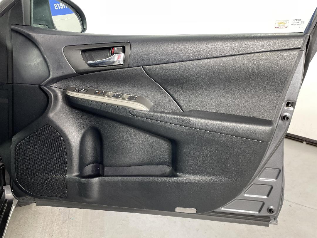 Photo '15' of Toyota Aurion