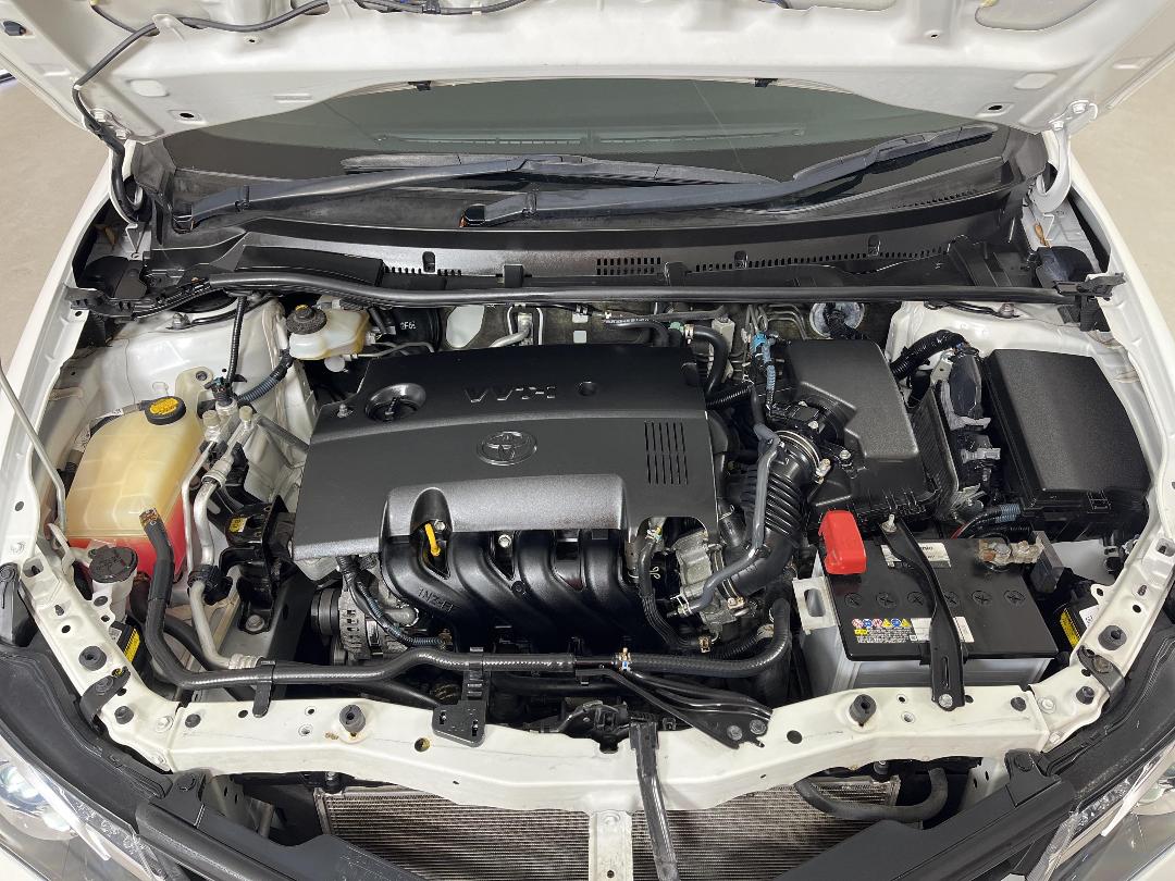 Photo '13' of Toyota Auris