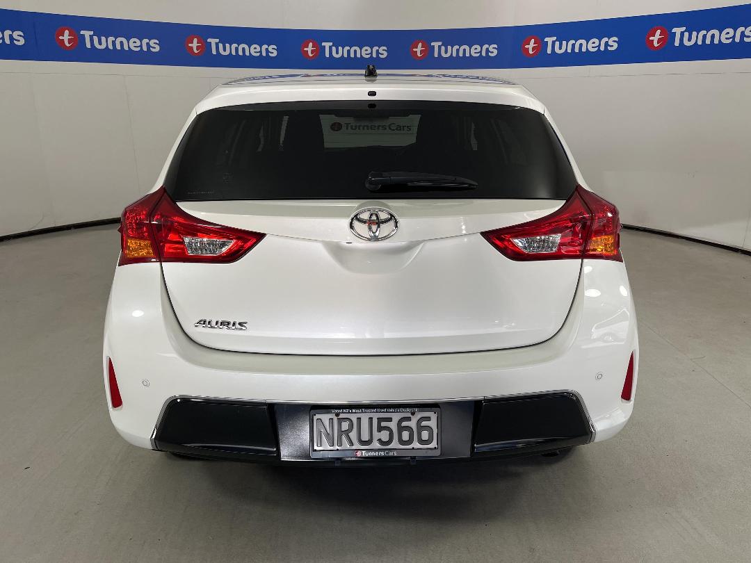 Photo '6' of Toyota Auris