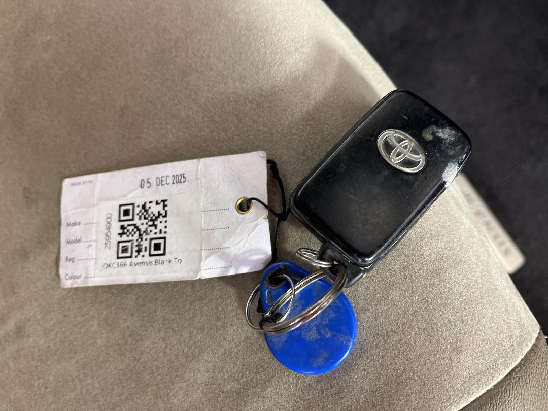 Photo '22' of Toyota Avensis Photo '22' of Toyota Avensis