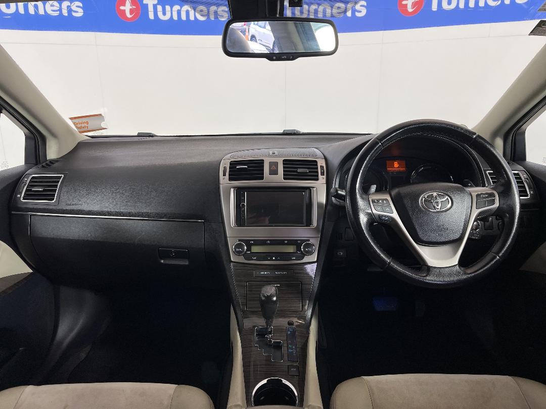 Photo '17' of Toyota Avensis Photo '17' of Toyota Avensis