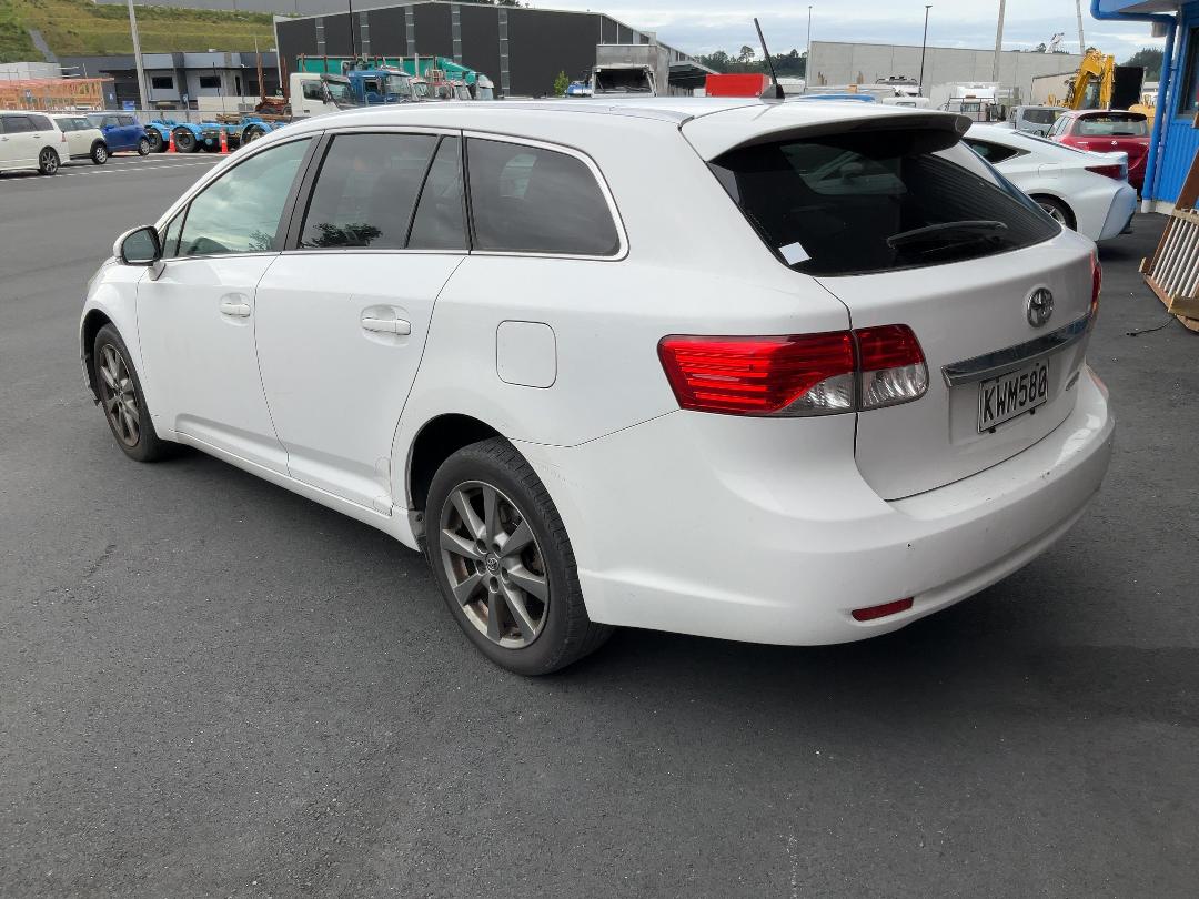 Photo '3' of Toyota Avensis