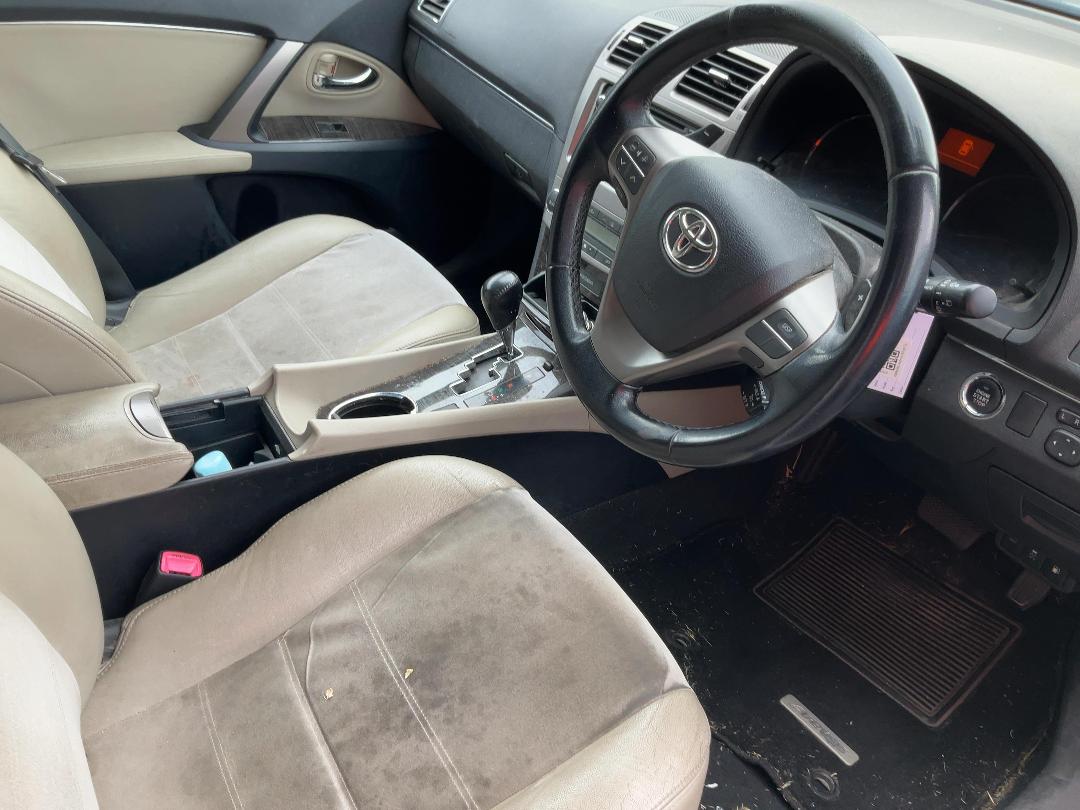 Photo '17' of Toyota Avensis