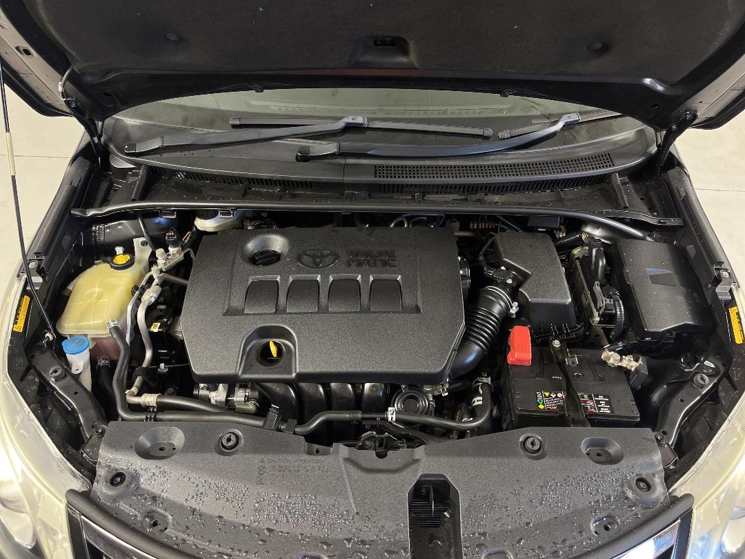 Photo '13' of Toyota Avensis