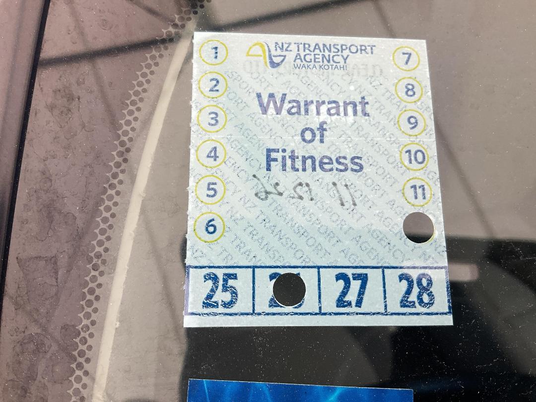 Photo '23' of Toyota Axio Corolla