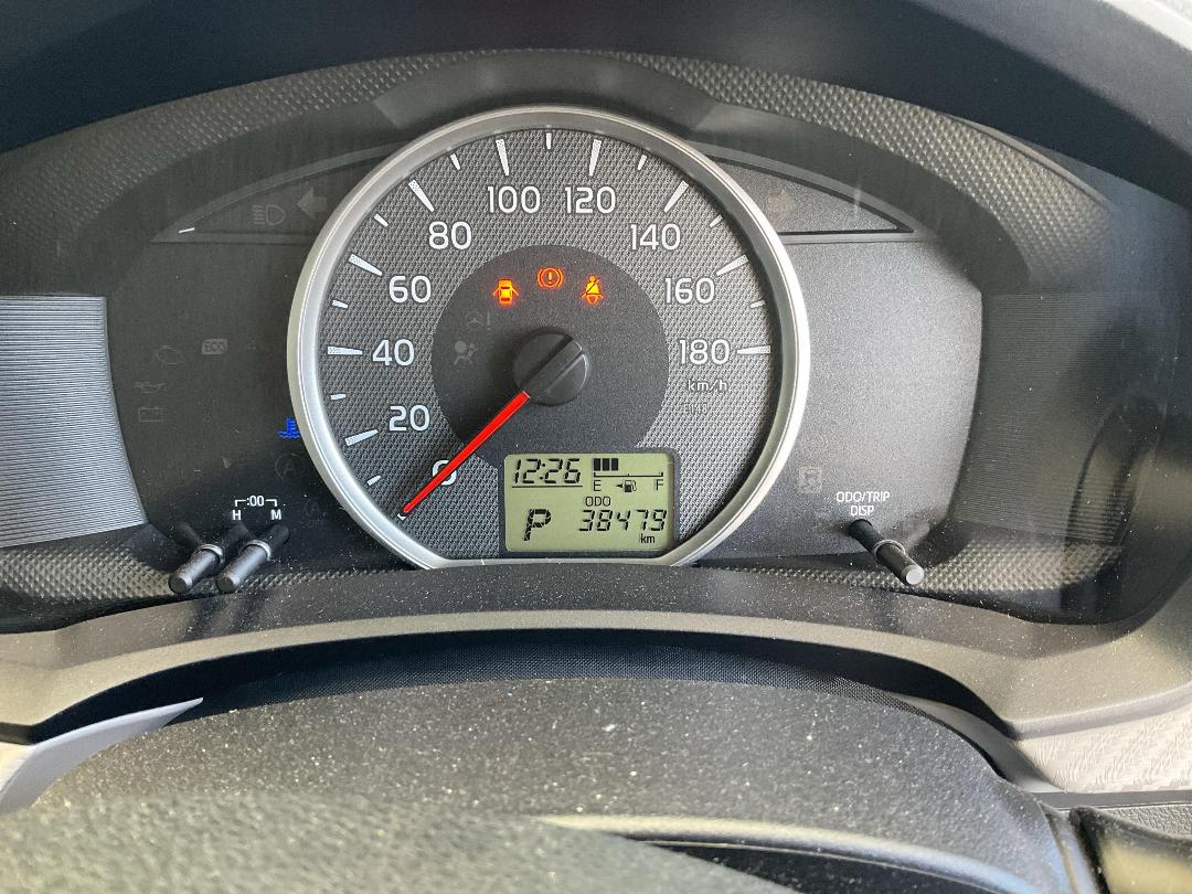 Photo '22' of Toyota Axio Corolla