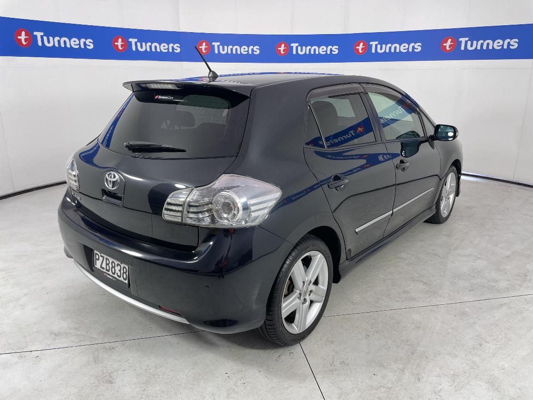 Photo '7' of Toyota Blade Photo '7' of Toyota Blade