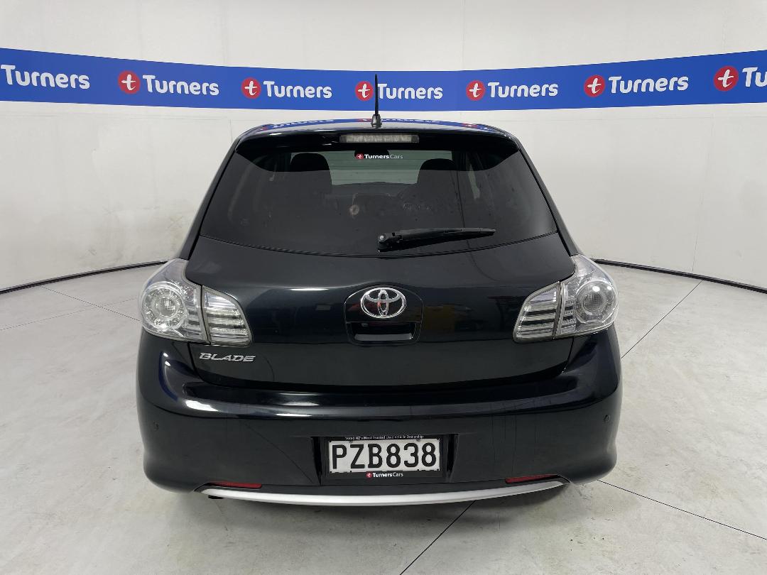 Photo '6' of Toyota Blade Photo '6' of Toyota Blade