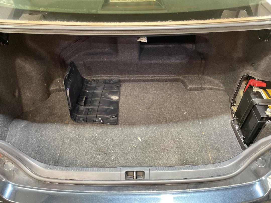 Photo '12' of Toyota Camry Hybrid Photo '12' of Toyota Camry Hybrid