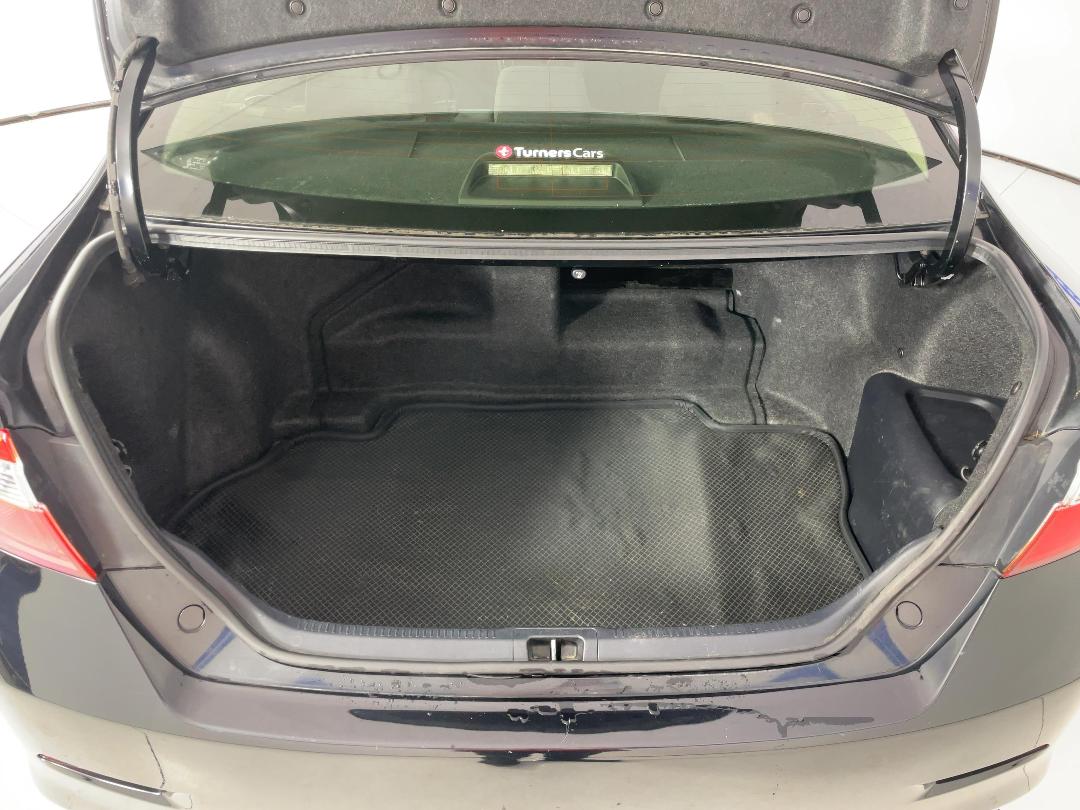 Photo '14' of Toyota Camry Photo '14' of Toyota Camry