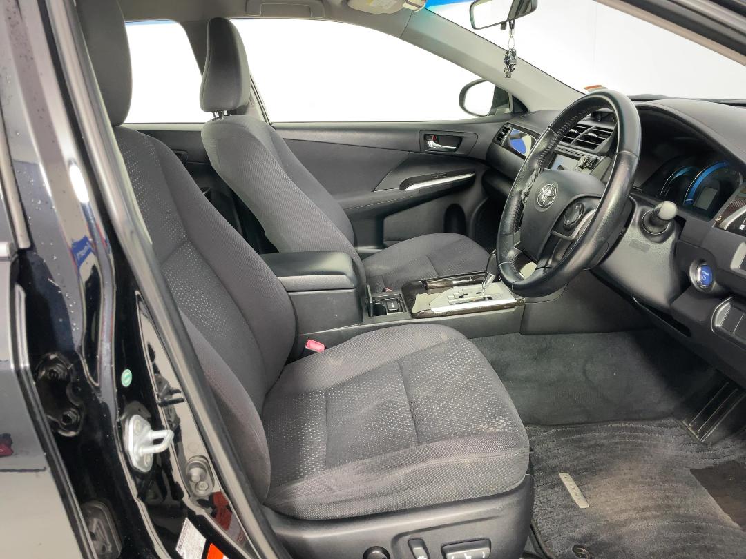 Photo '16' of Toyota Camry Photo '16' of Toyota Camry