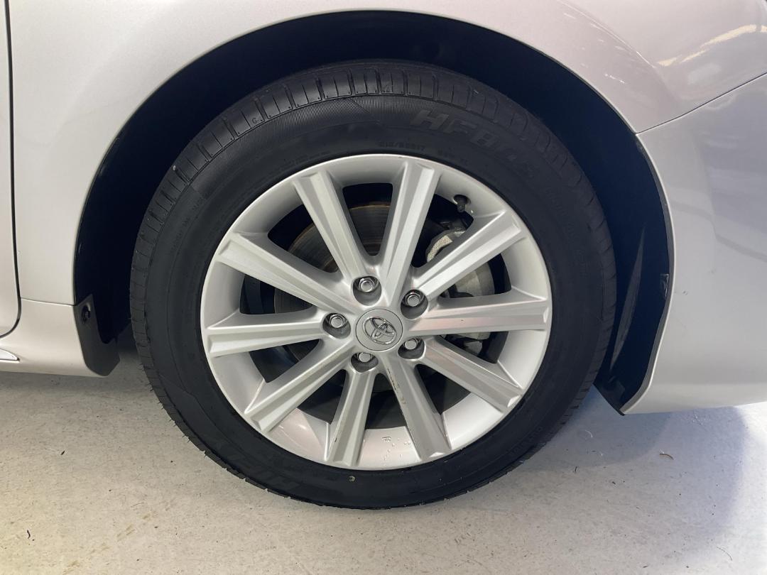 Photo '9' of Toyota Camry Photo '9' of Toyota Camry