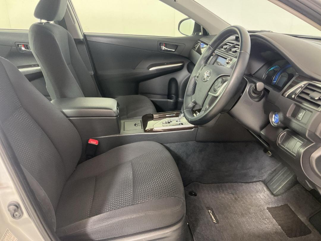 Photo '16' of Toyota Camry Photo '16' of Toyota Camry