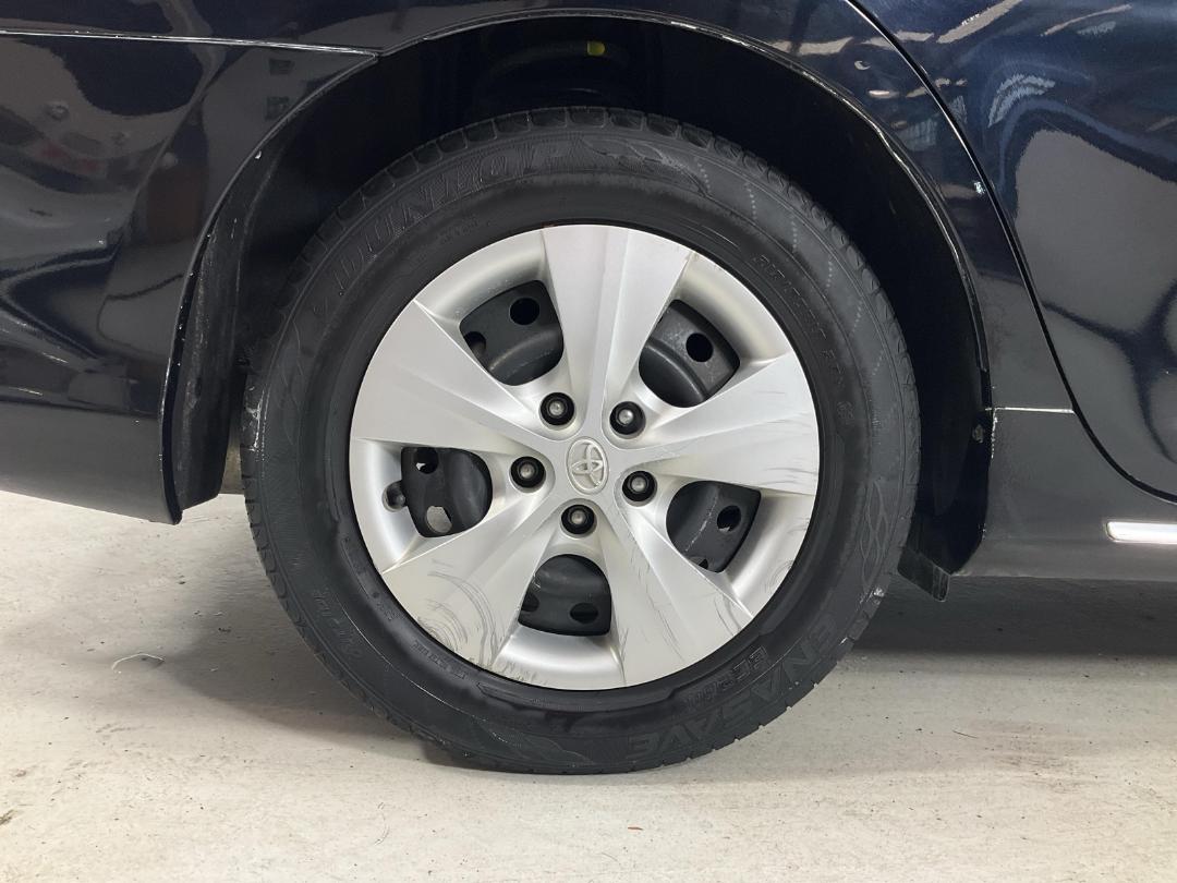 Photo '12' of Toyota Camry