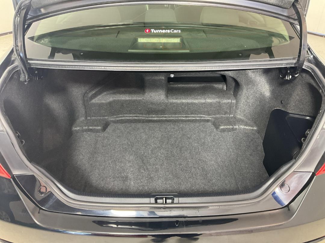 Photo '14' of Toyota Camry