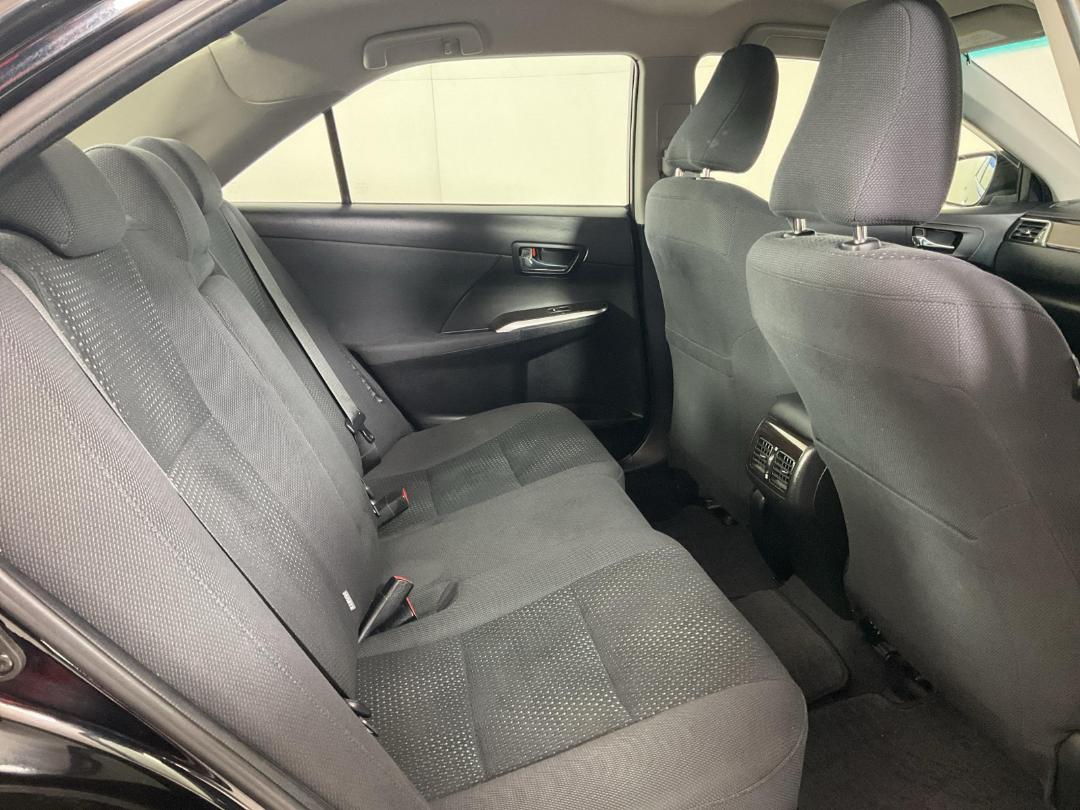 Photo '20' of Toyota Camry