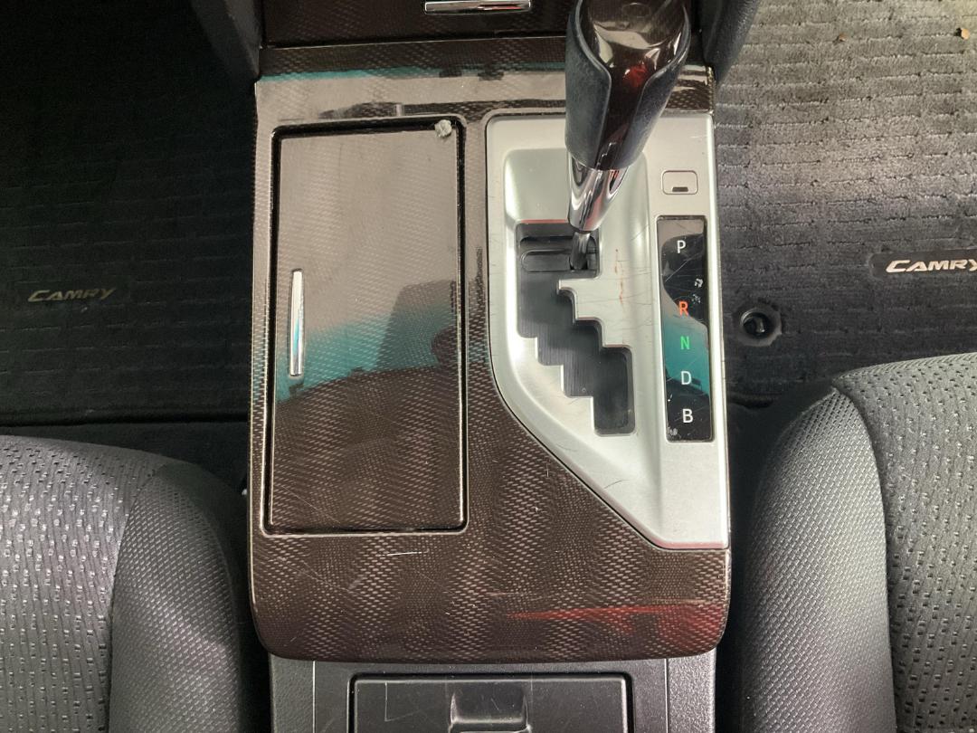 Photo '18' of Toyota Camry