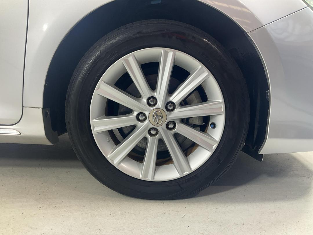 Photo '9' of Toyota Camry Photo '9' of Toyota Camry