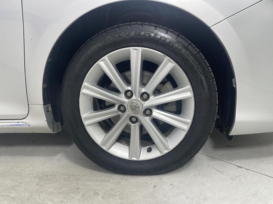 Photo '9' of Toyota Camry