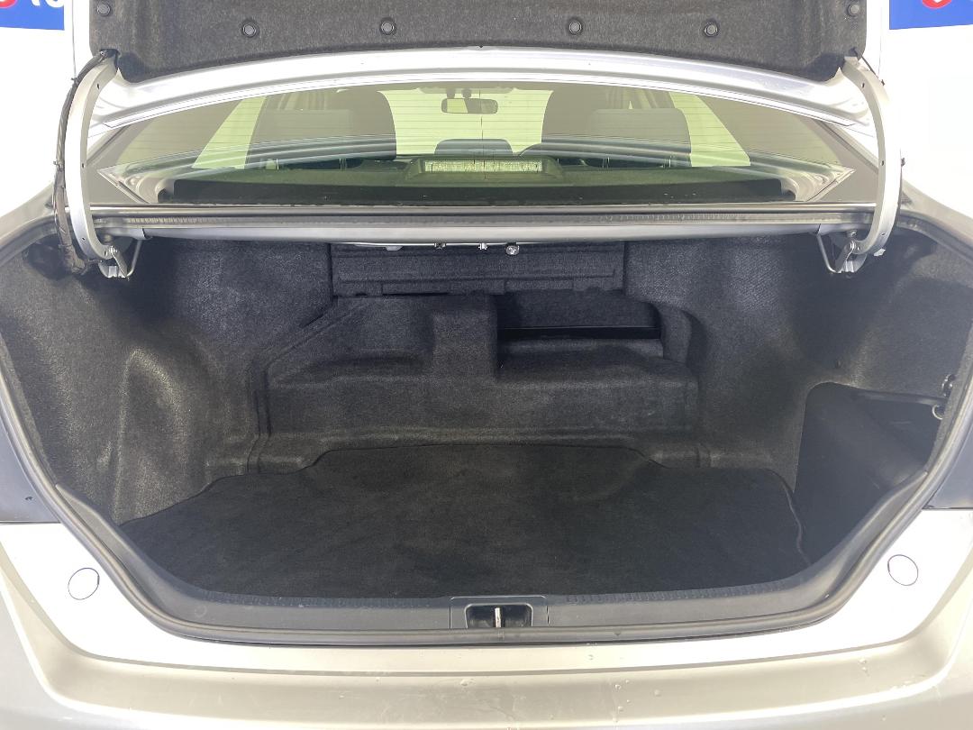 Photo '14' of Toyota Camry