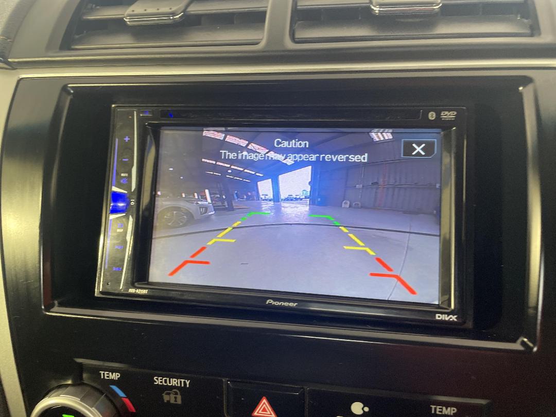 Photo '23' of Toyota Camry