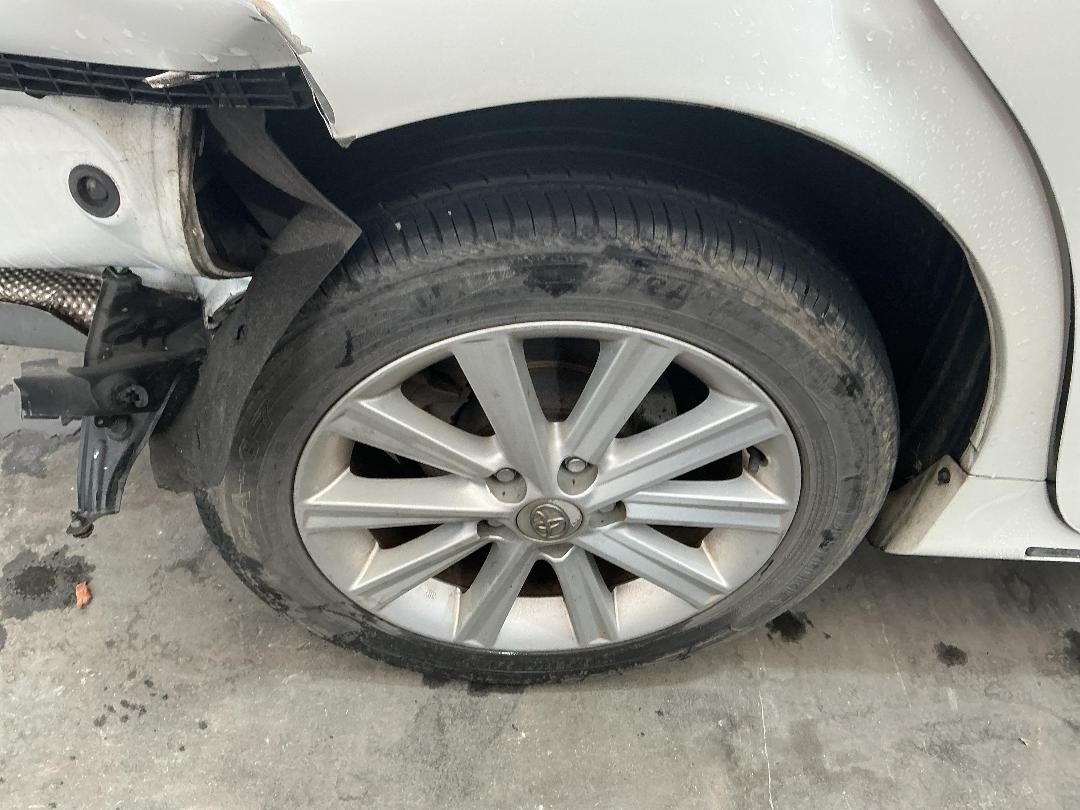 Photo '16' of Toyota Camry Photo '16' of Toyota Camry