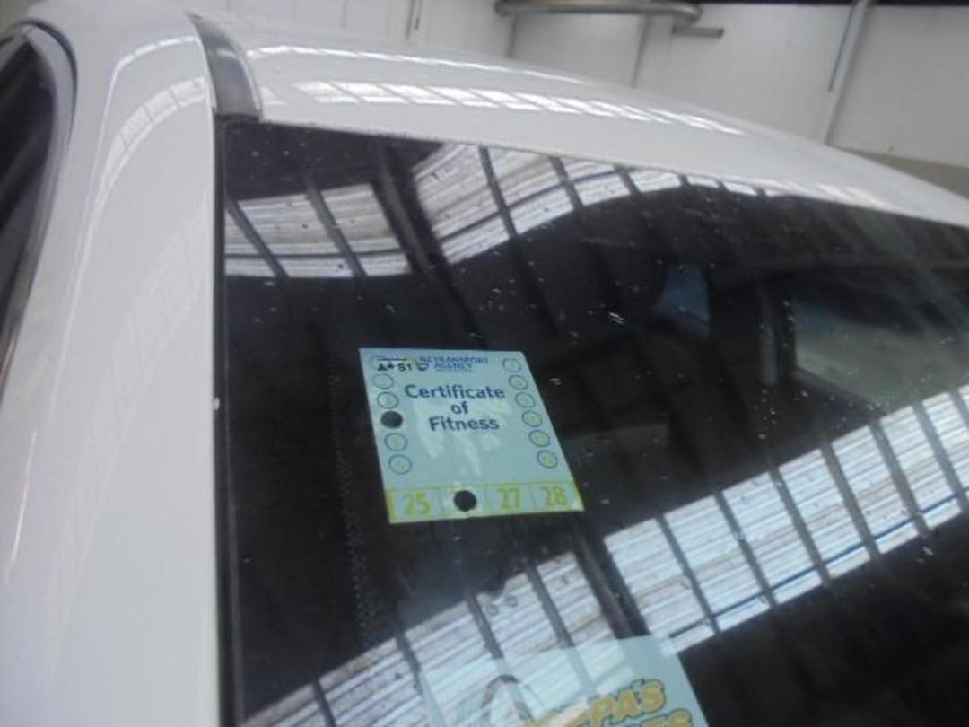 Photo '18' of Toyota Camry E Photo '18' of Toyota Camry E