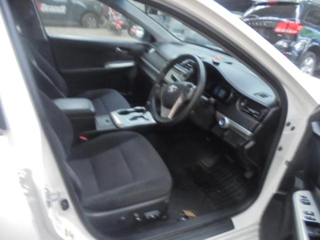 Photo '12' of Toyota Camry E Photo '12' of Toyota Camry E