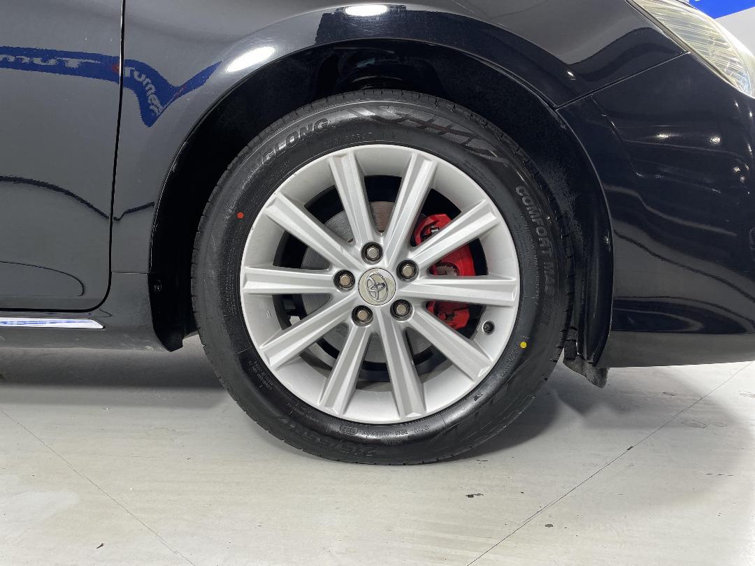 Photo '9' of Toyota Camry