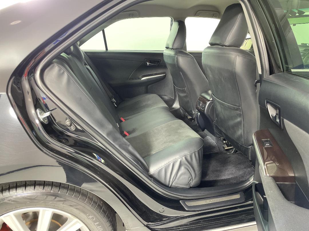 Photo '20' of Toyota Camry