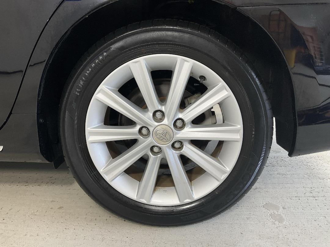 Photo '11' of Toyota Camry