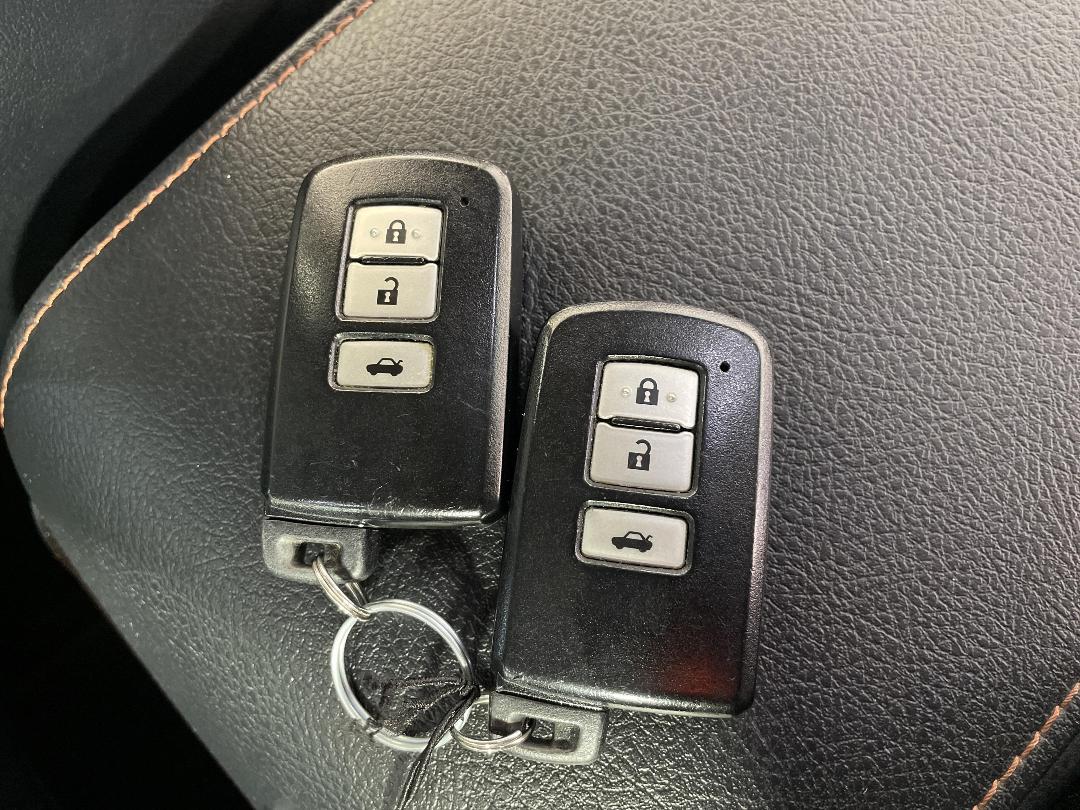 Photo '22' of Toyota Camry