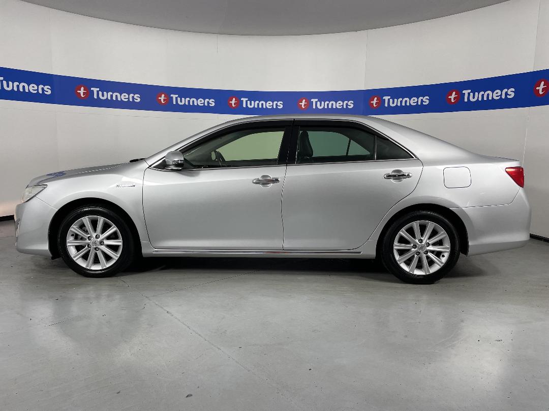 Photo '24' of Toyota Camry