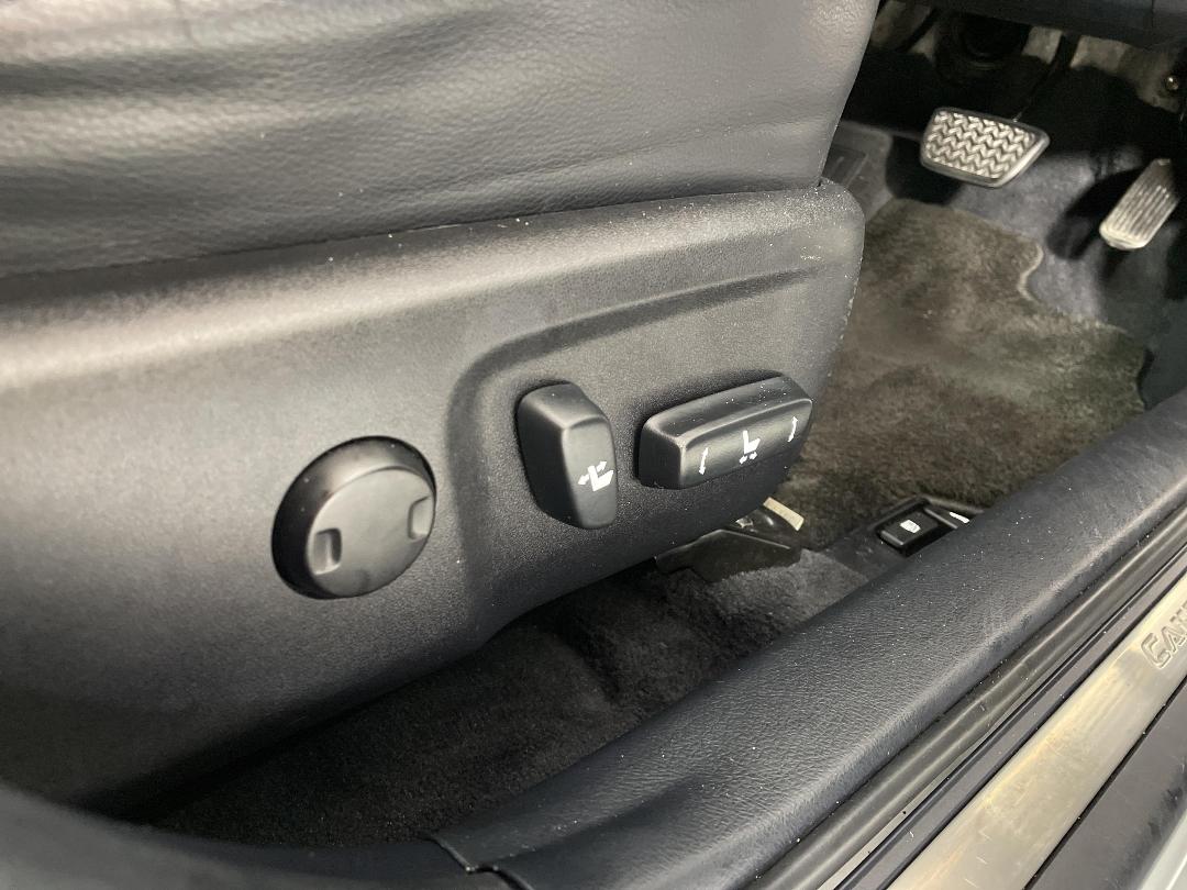 Photo '26' of Toyota Camry