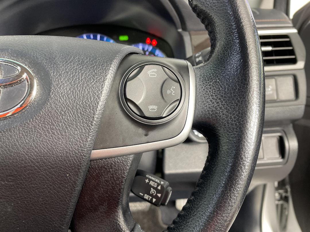 Photo '29' of Toyota Camry