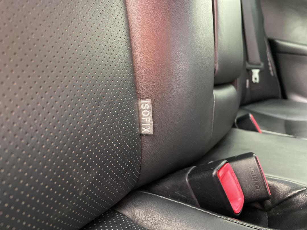 Photo '35' of Toyota Camry