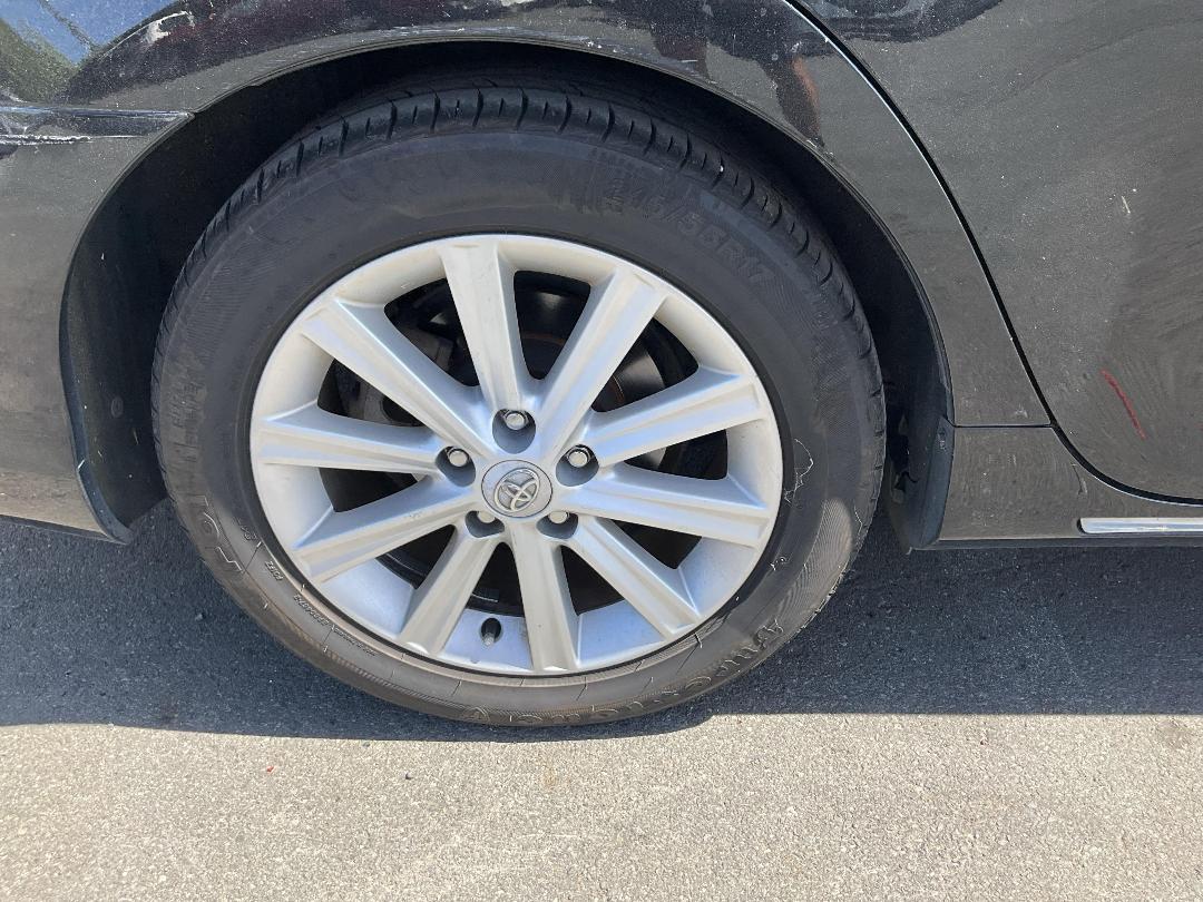 Photo '8' of Toyota Camry Photo '8' of Toyota Camry